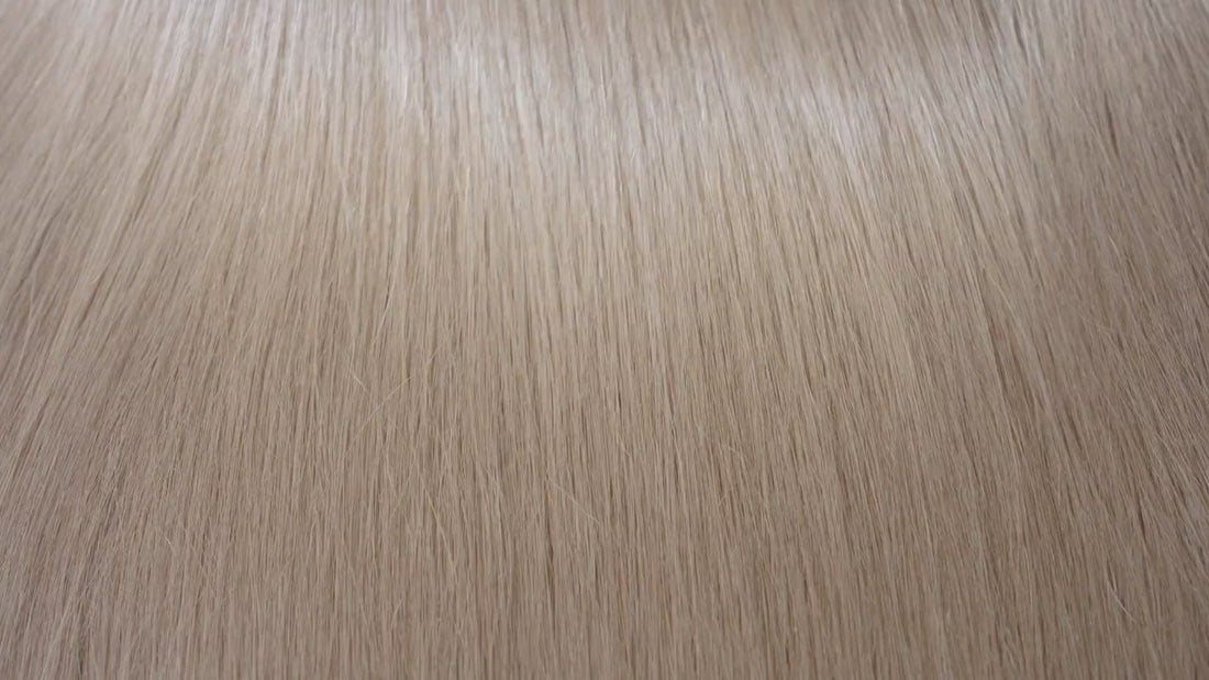 Invisible Wefts/Tressen 